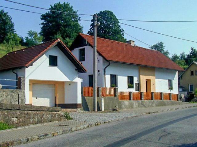 Apartman V Pensionu U Holzaepfelu Червены-Костелец Экстерьер фото
